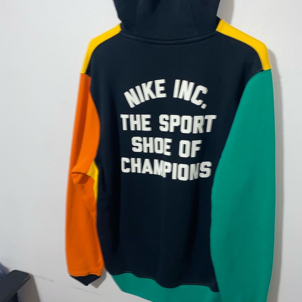 Nike Swoosh Hoodie SIZE M